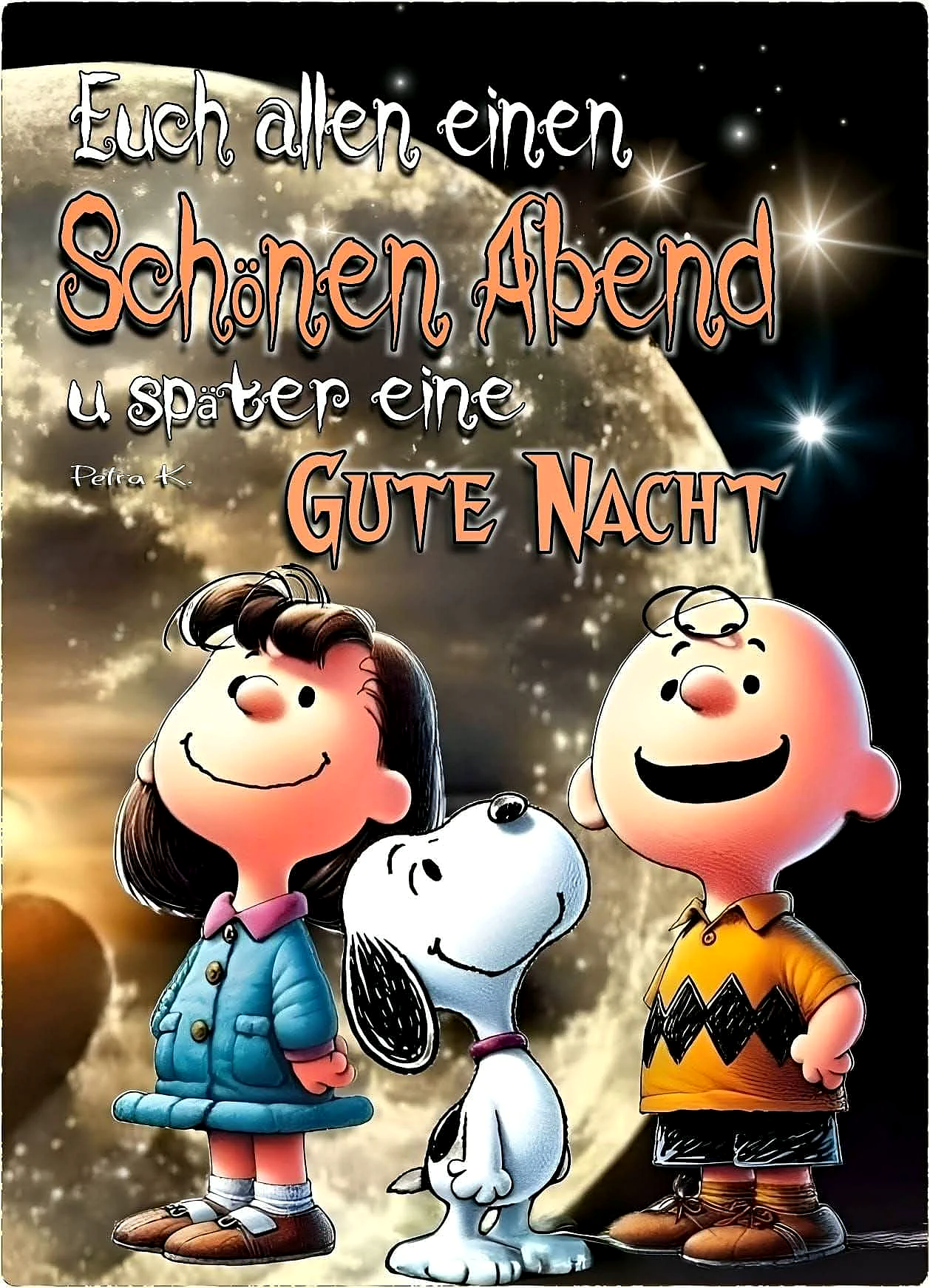 Ein Cartoon-Bild von Charlie Brown, Lucy und Snoopy vor einem Vollmondhintergrund mit Sternen und Wolken. Die Charaktere lächeln und blicken in die Kamera.