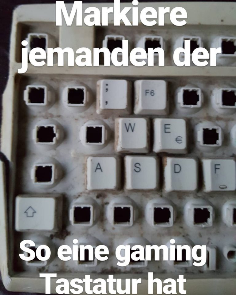 Markiere jemanden der so eine gaming Tastatur besitzt